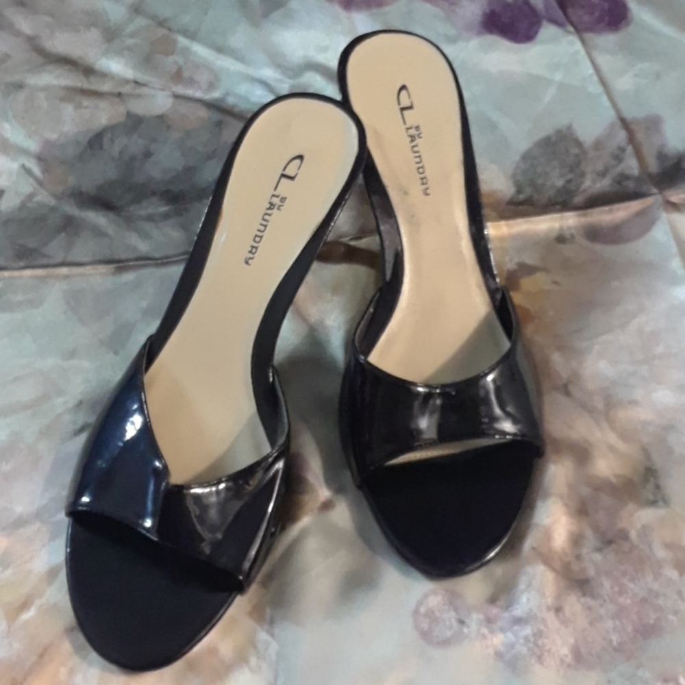 CL Laundry slide on heels. Great condition